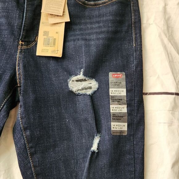 Levi's 311 Shaping Skinny Distressed Jeans Size 14 NWT - Picture 3 of 4